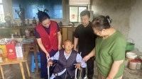 大丰：中秋情暖老党员 红色薪火永相传