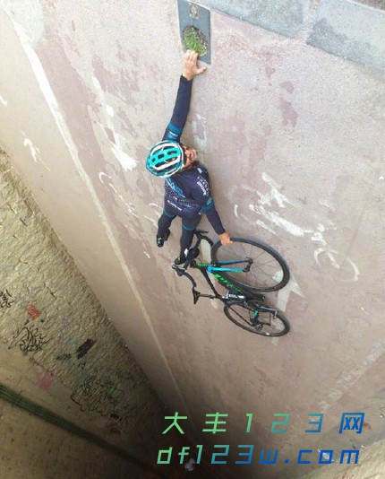 0.jpg