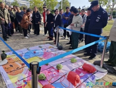 丰华街道携手保华物业举办“情暖金秋 爱在重阳”主题活动