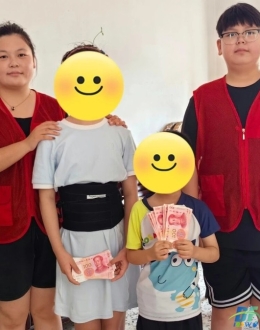 大丰区红色驿站开展困境学子开学慰问活动