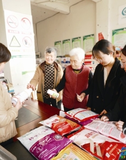 草堰镇： “农技一刻”接地气 便民服务受青睐