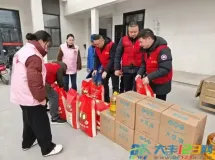 大丰红色驿站：寒冬情意浓 看望老人暖人心