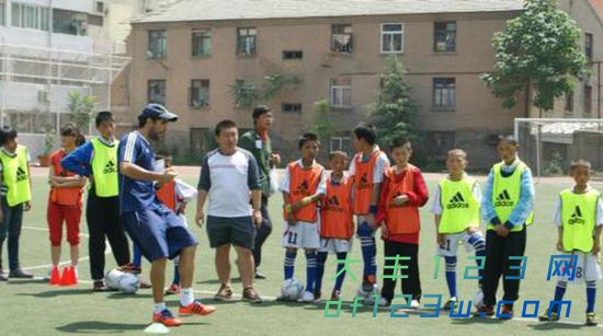 Czjh-fyrcsrw8171749.jpg